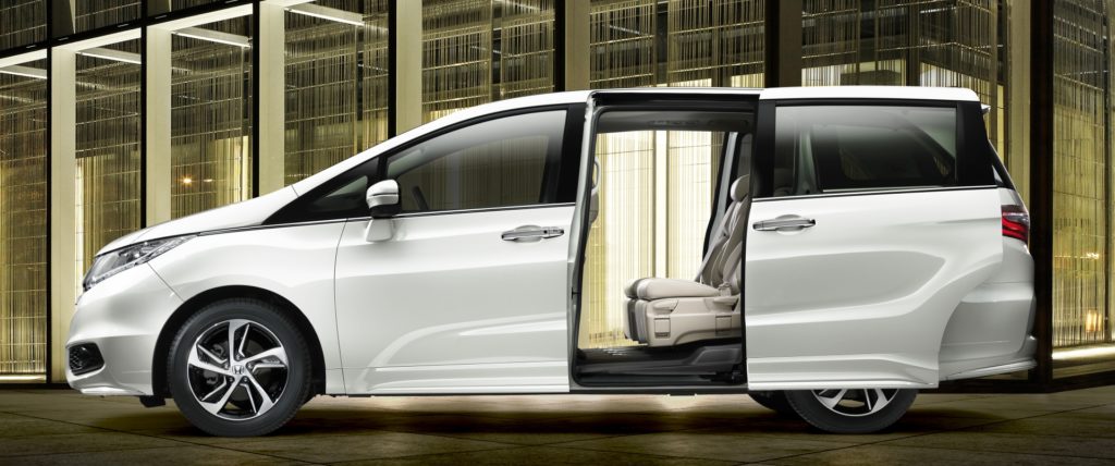 2017 Honda Odyssey J - White Exterior - Rear Side Quarter