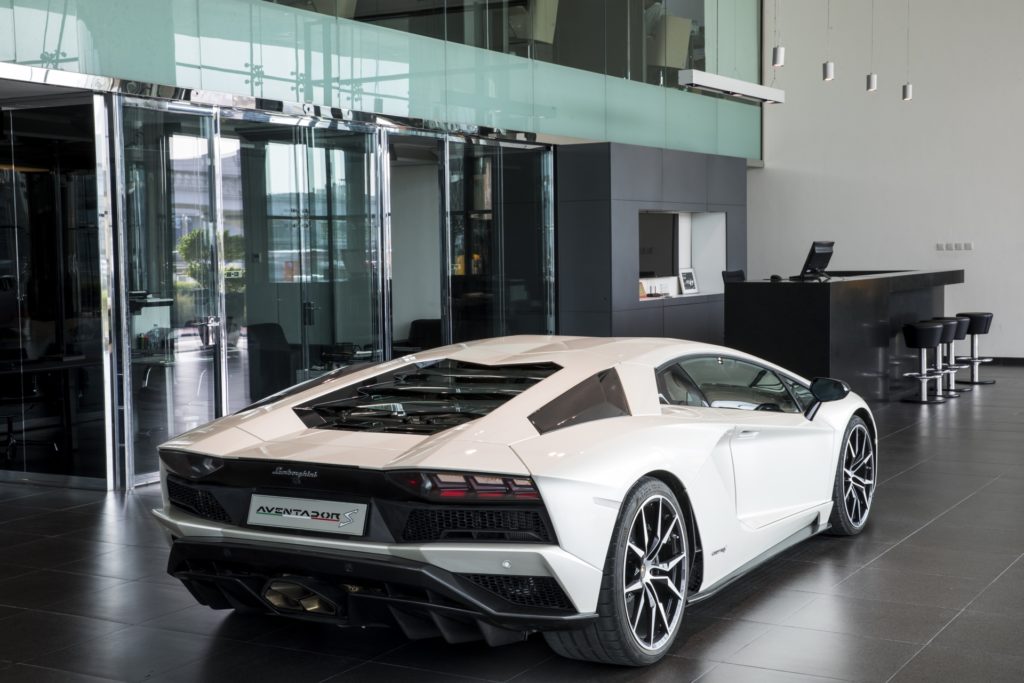 Largest Lamborghini Showroom Opens In Dubai - Interior - White Aventador S - Rear Side Quarter