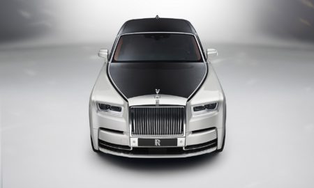 2018 Rolls-Royce Phantom VII - Silver And Grey Exterior - Front Overhead View