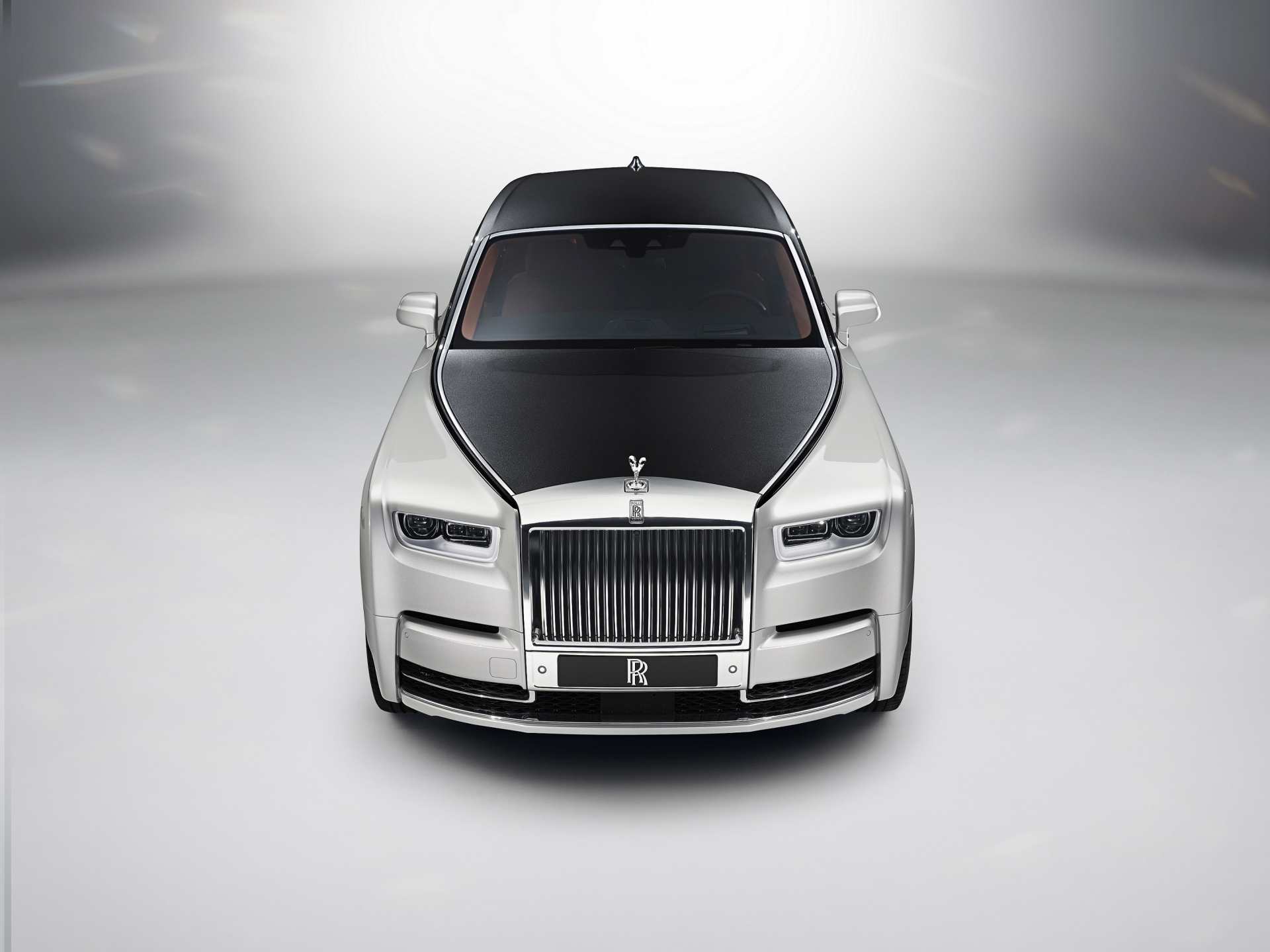 2018 Rolls-Royce Phantom VII - Silver And Grey Exterior - Front Overhead View