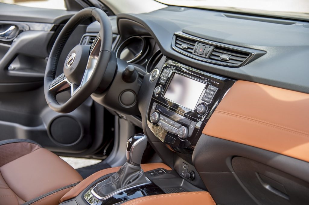 2018 Nissan X-TRAIL - Interior
