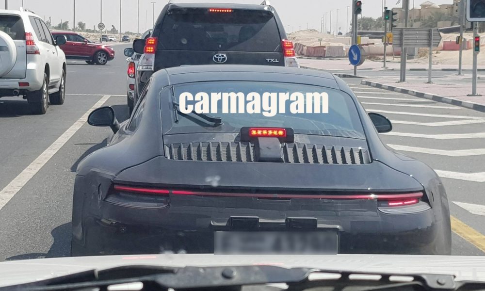 Porsche 911 spied in Dubai - 4