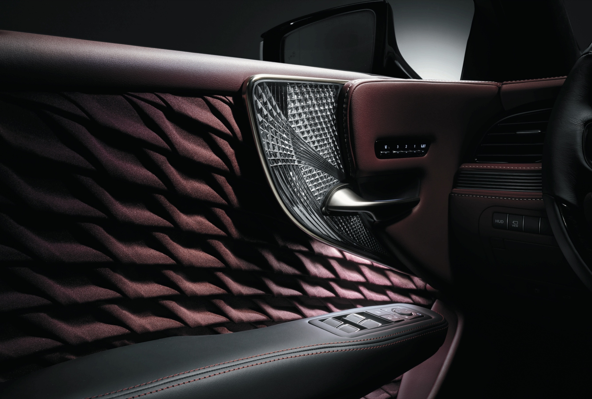 2018 Lexus LS 500h - Interior - Door Trim